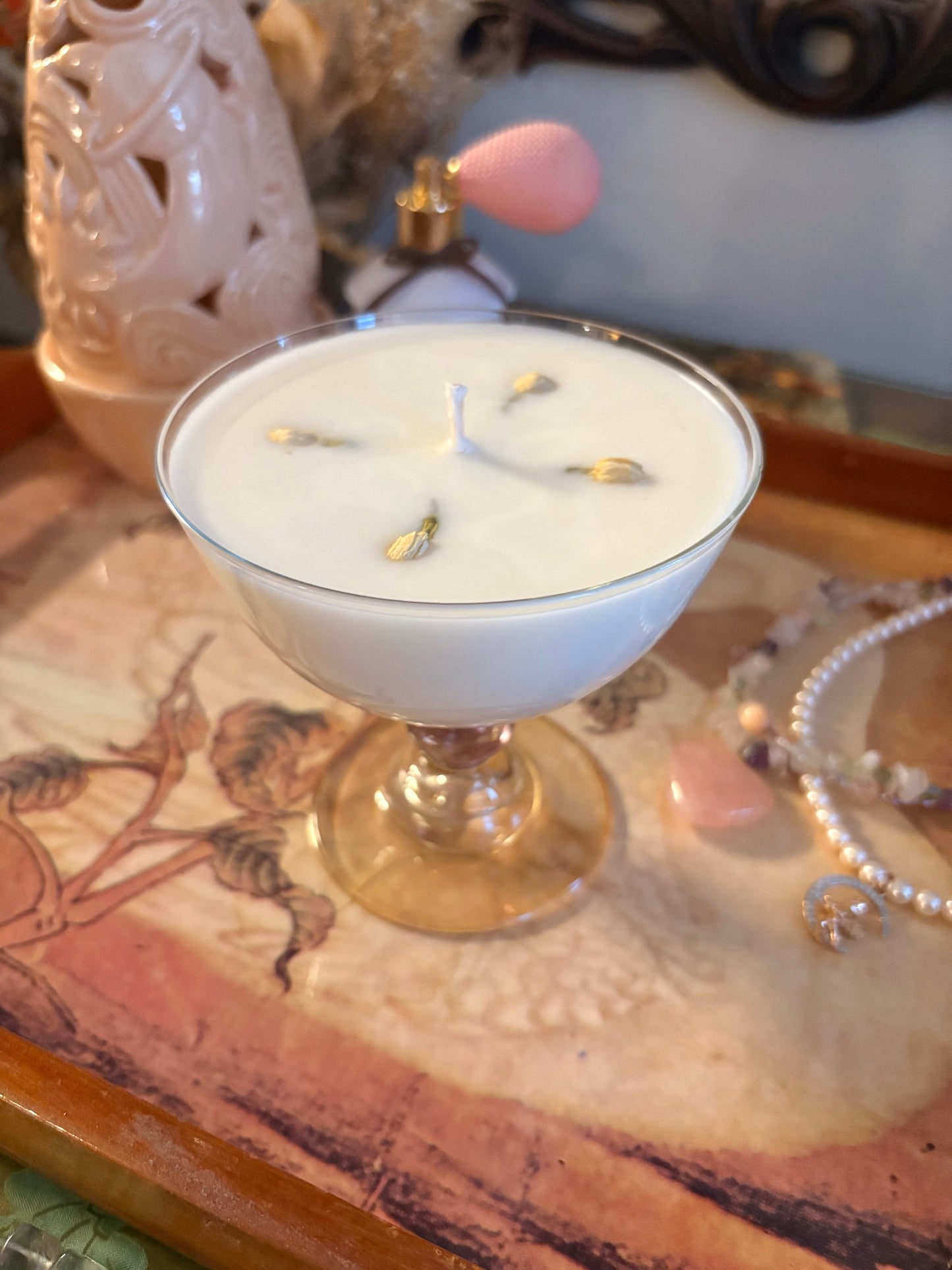 Swan Song - 9 oz. candle