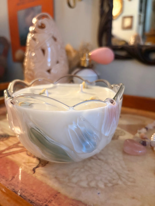 Swan Song - 16 oz. candle